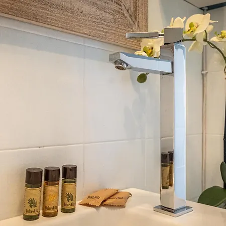 Villa Elegante Lu' Centro Citta A 10 Minuti Dal Mare Cagliari